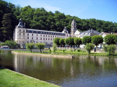 maison a louer cantillac